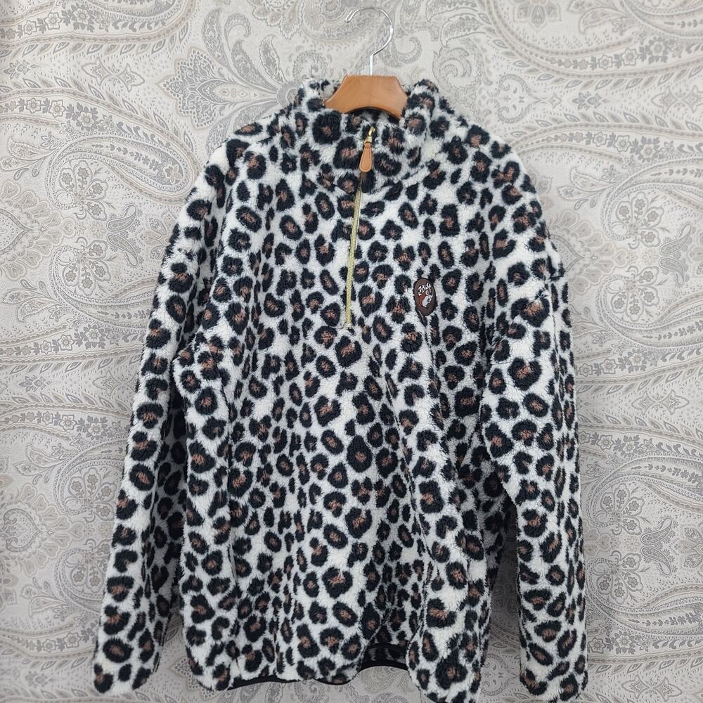 Buc ees Cheetah print fleece full zip Size Large sweater fuzzy Cozycore Mob wife